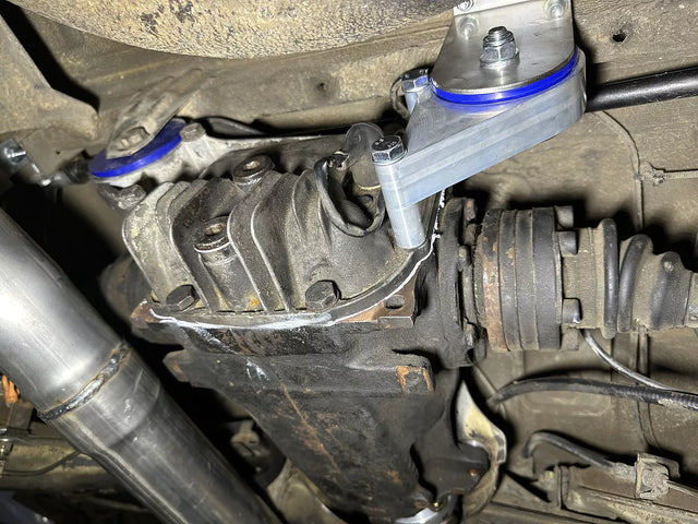E30 Secondary Diff Mount