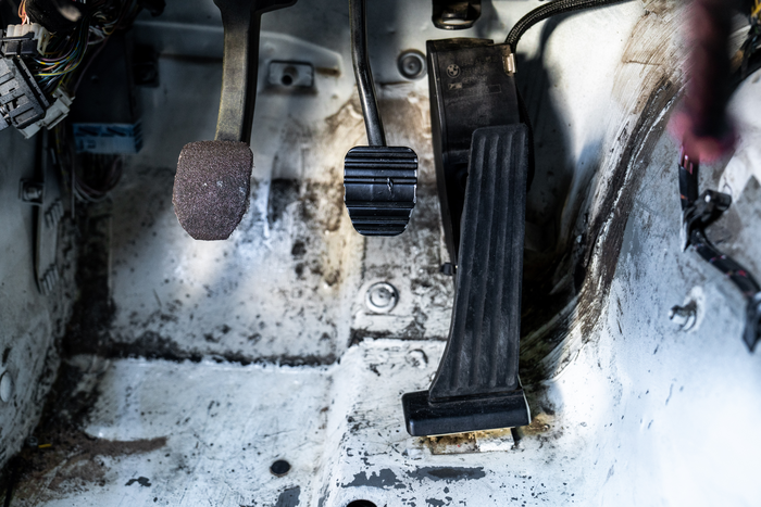 gas pedal box Garagistic