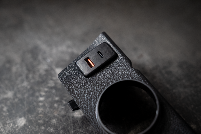 E30 Luxury Gauge Pod w/ USB plug