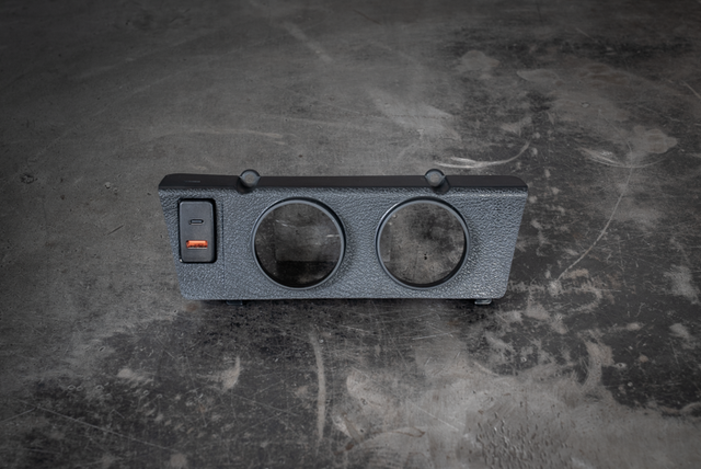 E30 Luxury Gauge Pod w/ USB plug