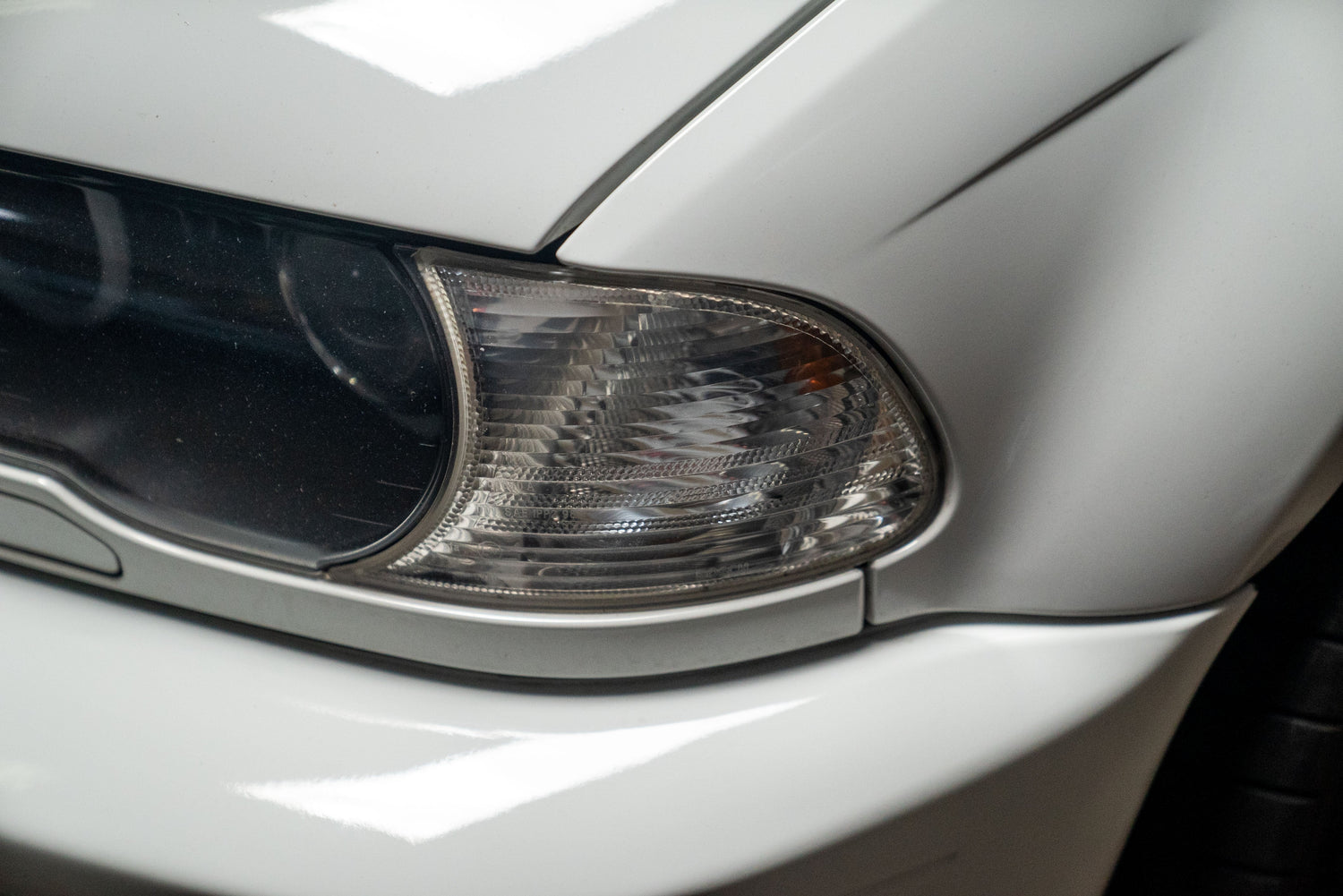 BMW E46 DEPO Euro Clear Corner Lights 3 Series 2DR/M3 - 63136919649, 63136919650-Exterior Lights-grip-drift-Garagistic-bmw