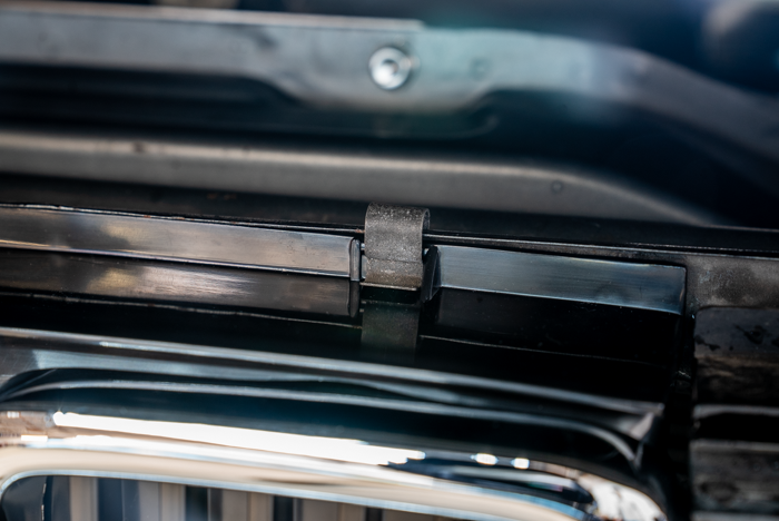 E30 Gloss Black Kidney Grill - Aftermarket Replacement (51131945877)-Exterior Body Parts-grip-drift-Garagistic-bmw