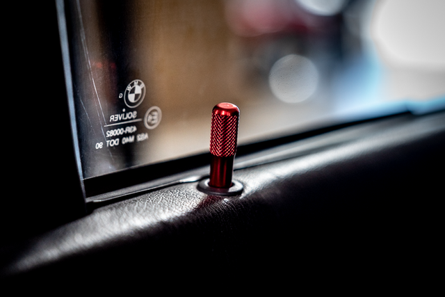 BMW Knurled Billet Door Lock Knob - E30, E36, E28, E34, E31, E23, E32 - 51211852140-Interior Parts-grip-drift-Bare-Garagistic-bmw