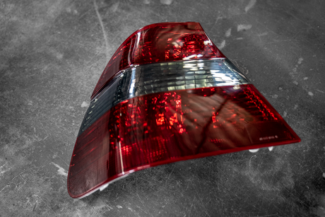 BMW E46 Sedan DEPO Smoked Red/Clear Tail Lights - 63216946533, 63216946534, 63216907945, 63216907946-Exterior Lights-grip-drift-Garagistic-bmw