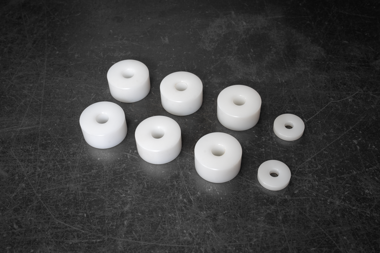 Mercedes W201 & W124 Fender Spacers exclusive at Garagistic