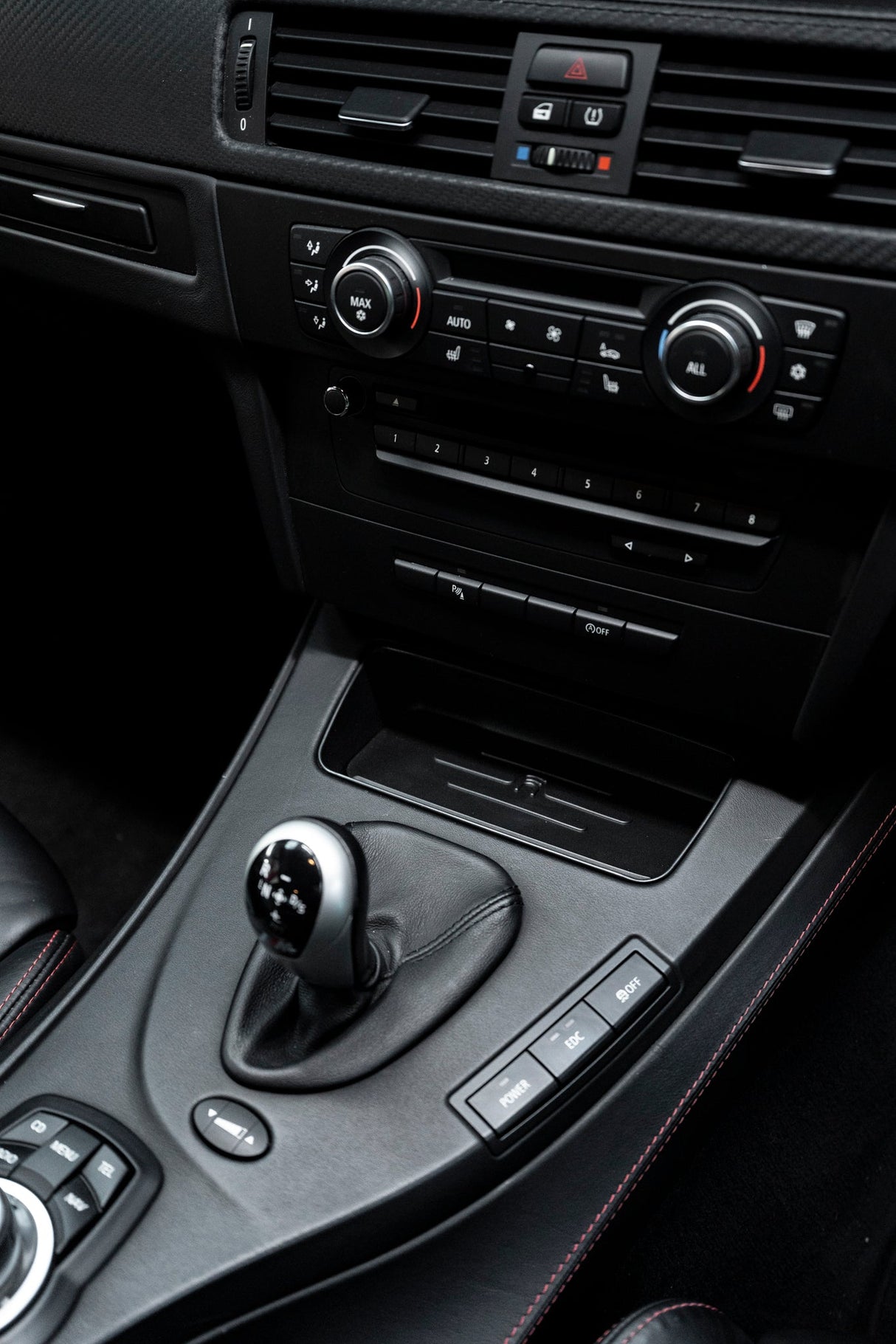 BMW E9X 3 SERIES Wireless Charger - E92